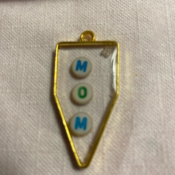 Mother Day key chain attachment UV Resin with air bubbles - Picture 1 of 3